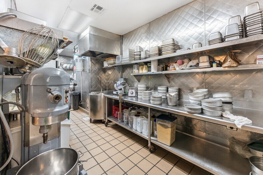More Photos Of 81939 Highway 111, Indio Restaurant For Sale