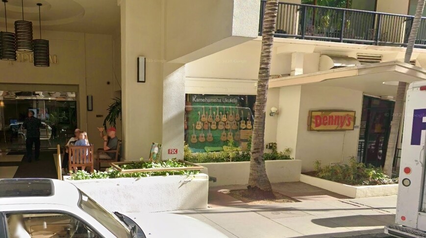 More Photos Of 205 Lewers St, Honolulu Hotel For Lease