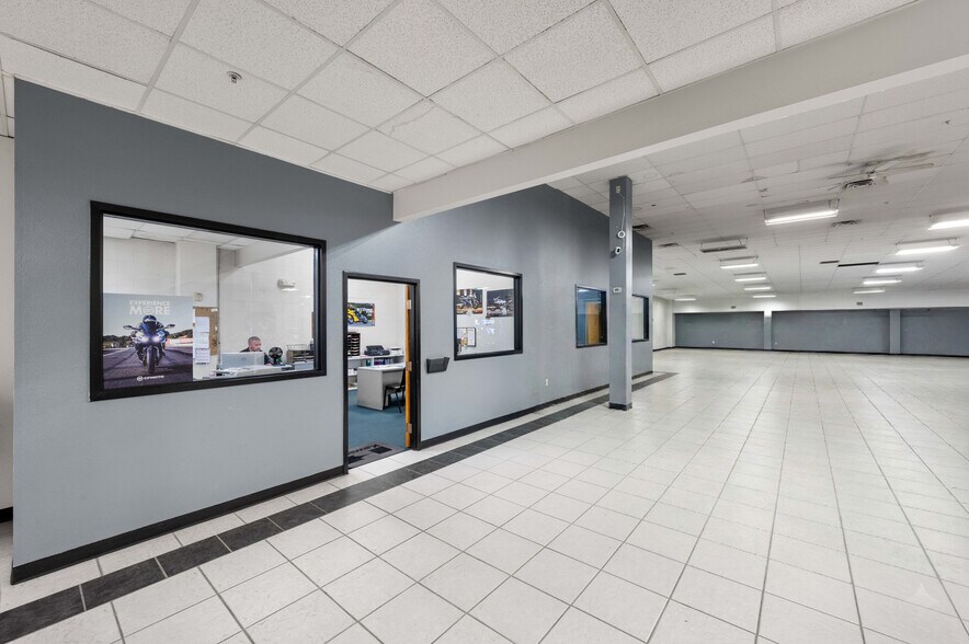 More Photos Of 4106 Outlook Blvd, Pueblo Freestanding For Sale