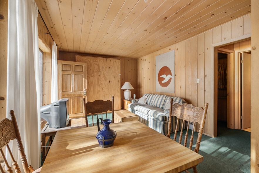 More Photos Of 7276 N Lake Blvd, Tahoe Vista Hotel For Sale