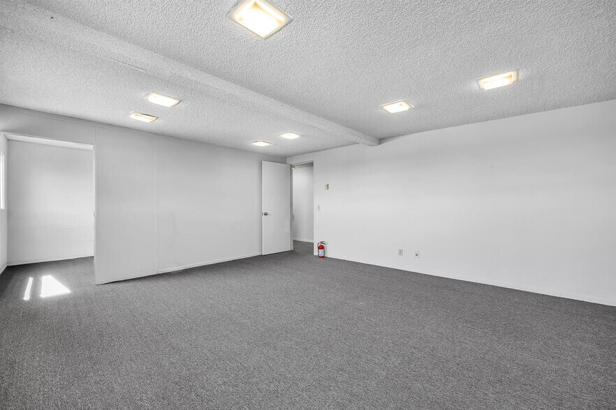 More Photos Of 23950 Madison St, Torrance Warehouse For Lease