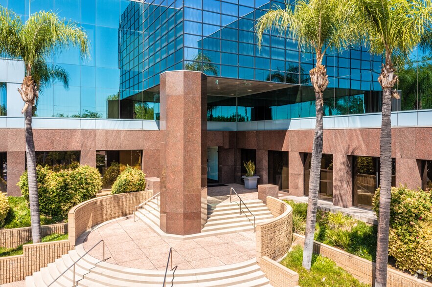More Photos Of 3 Pointe Dr, Brea Office For Lease
