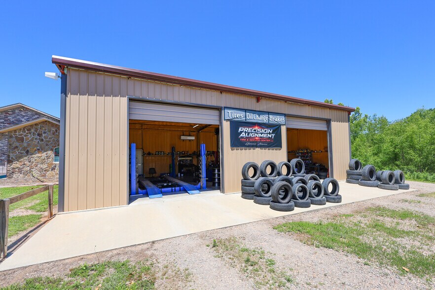 More Photos Of 101 Caney Pl, Glenwood Auto Repair For Sale