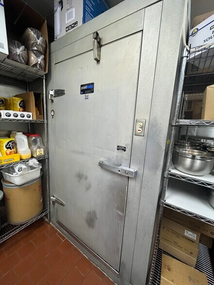 More Photos Of 1082 Bay St, Staten Island Freestanding For Sale