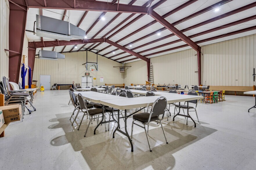 More Photos Of 727 4th St, Healdton Specialty For Sale