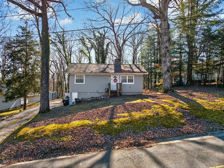More Photos Of , Oak Ridge Unknown For Sale