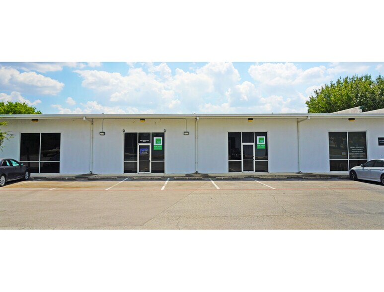 More Photos Of 1906 S Bagdad Rd, Leander Unknown For Lease