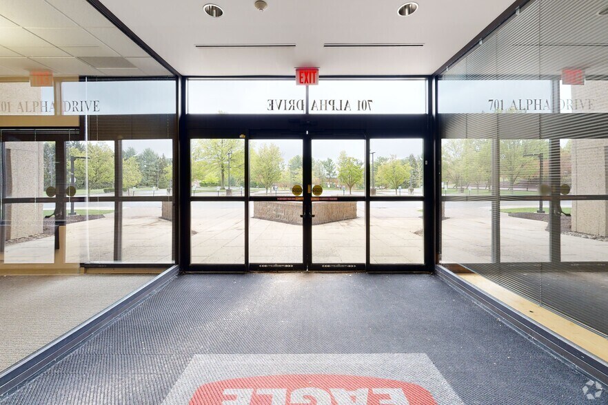 More Photos Of 701 Alpha Dr, Pittsburgh Office For Sale