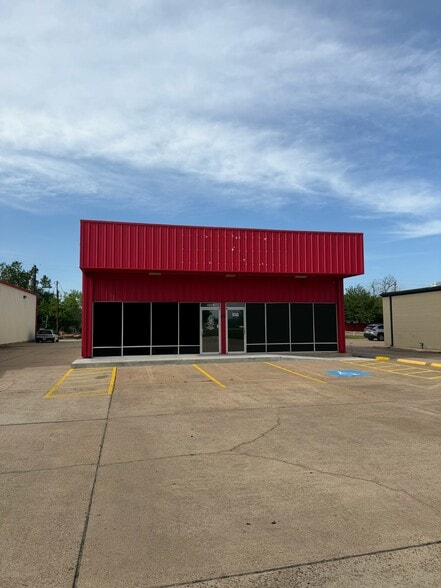 Primary Photo Of 4429 Spencer Hwy, Pasadena Warehouse For Lease
