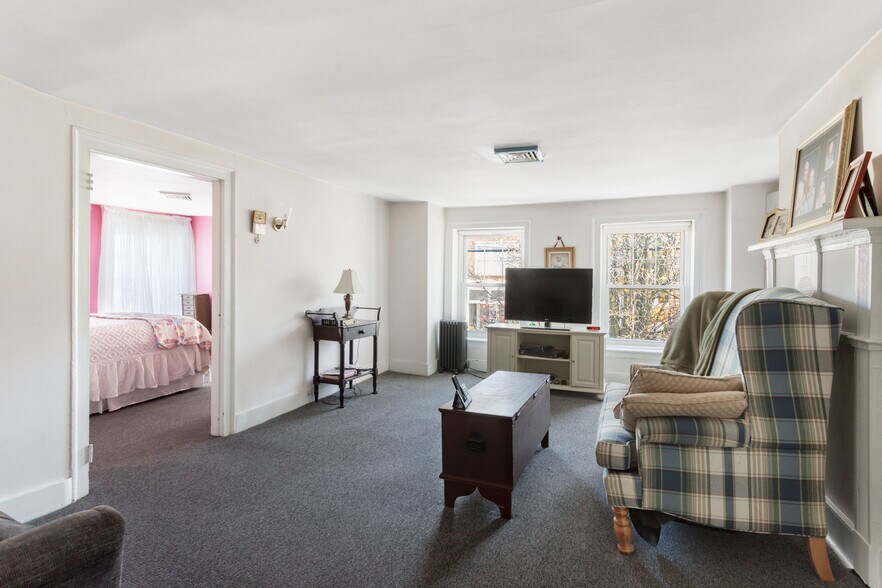 More Photos Of 104 N Main St, Boonsboro Apartments For Sale