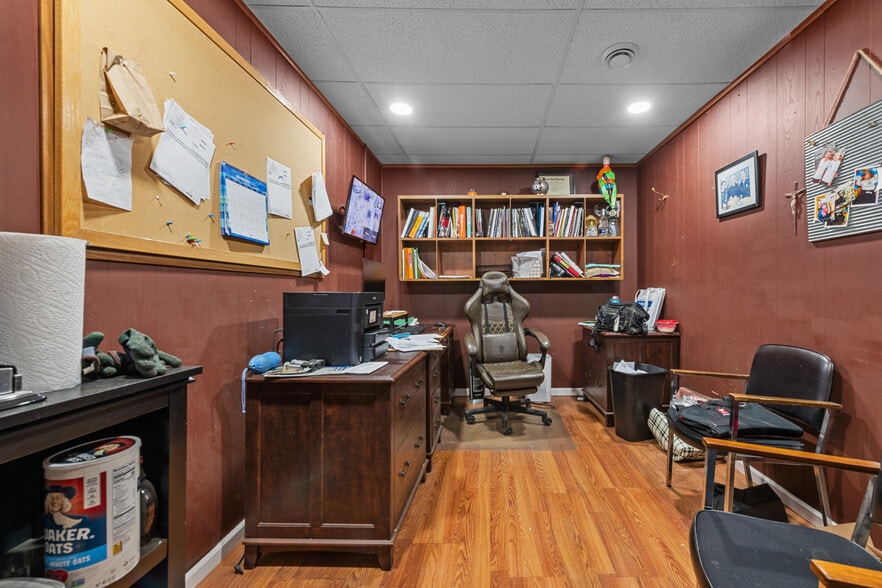 More Photos Of 2211 Gratiot Ave, Detroit Office For Sale