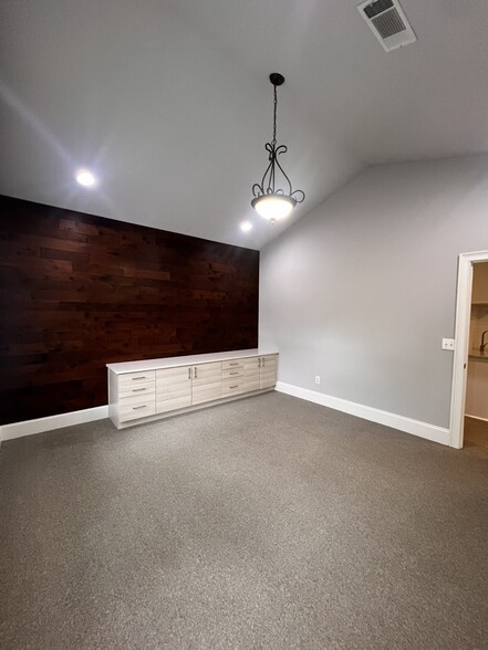 More Photos Of 11795 Northfall Ln, Alpharetta Business Park For Sale
