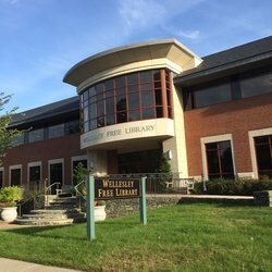 More Photos Of 555 Washington St, Wellesley Storefront Retail Office For Lease