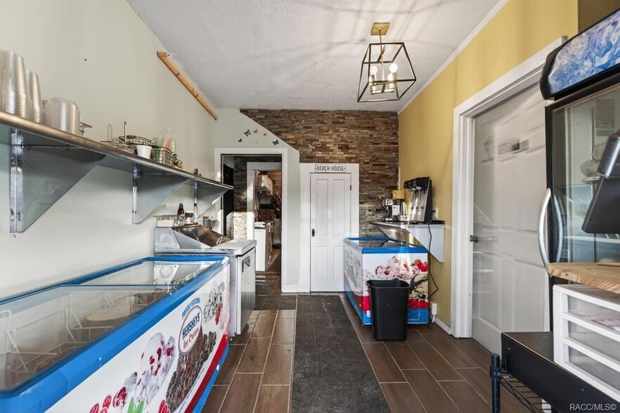 More Photos Of 125 N Main St, Hastings Restaurant For Sale