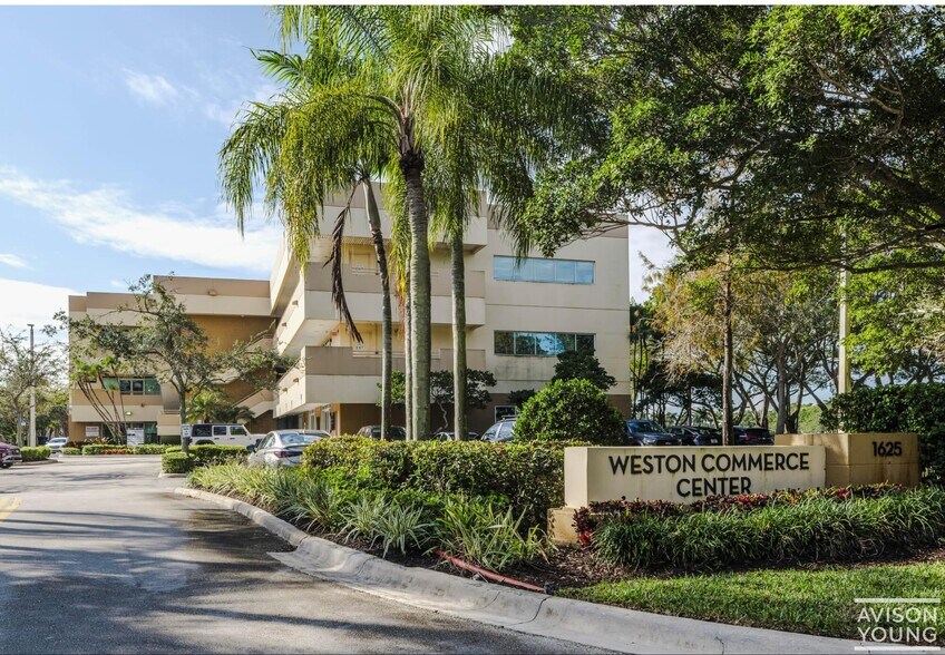 More Photos Of 1625 N Commerce Pky, Weston Medical For Sale