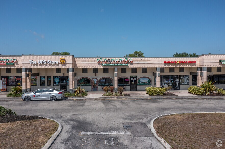 More Photos Of 11212-11376 S Orange Blossom Trl, Orlando Unknown For Lease