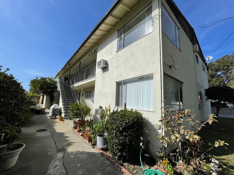More Photos Of 10039-10043 Haines Canyon Ave, Tujunga Apartments For Sale
