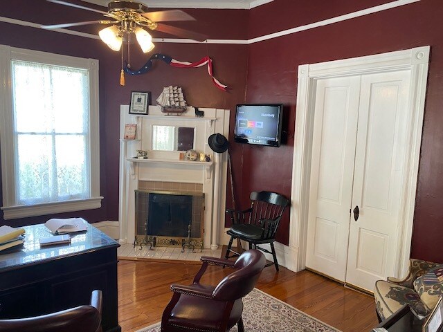 More Photos Of 610 N Spring St, Pensacola Office For Lease