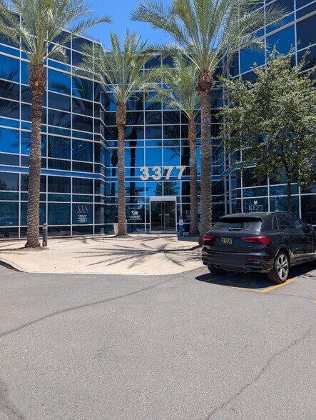 More Photos Of 3377 S Price Rd, Chandler Office For Lease