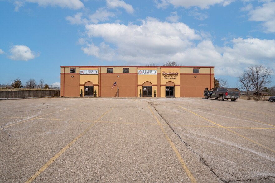 More Photos Of 3999 Highway PP, Poplar Bluff Medical For Sale