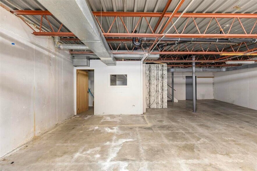 More Photos Of 145 Northern Av E, Sault Ste. Marie Office For Lease
