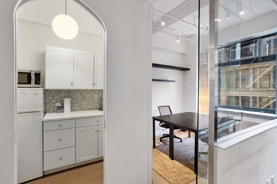 More Photos Of 14 E 4th St, New York Loft Creative Space For Sale