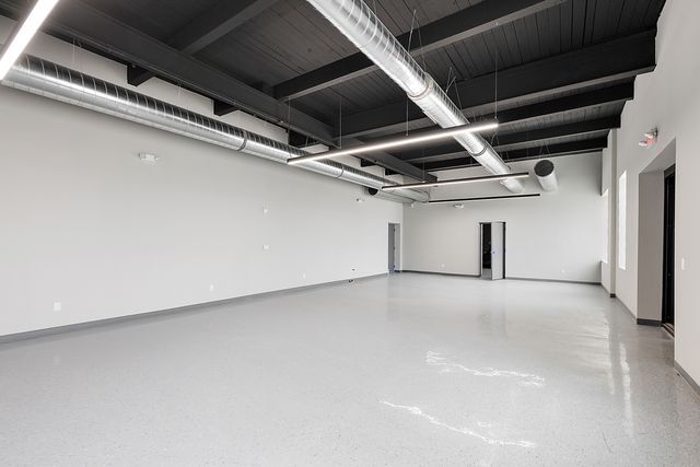 More Photos Of 20530 Hoover Rd, Detroit Warehouse For Lease