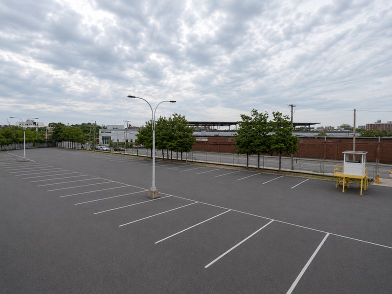 More Photos Of 10701 Avenue D, Brooklyn Warehouse For Sale