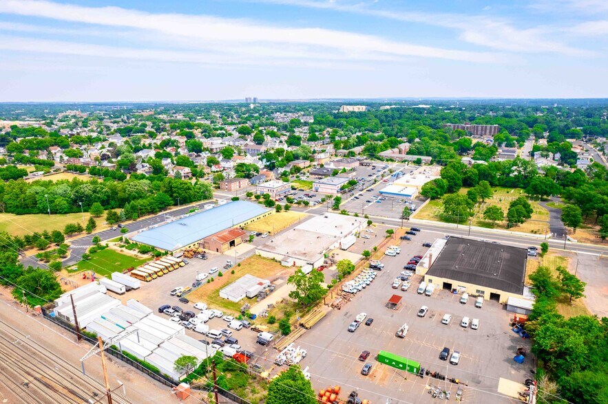 More Photos Of 569 Joyce Kilmer Ave, New Brunswick Industrial For Sale