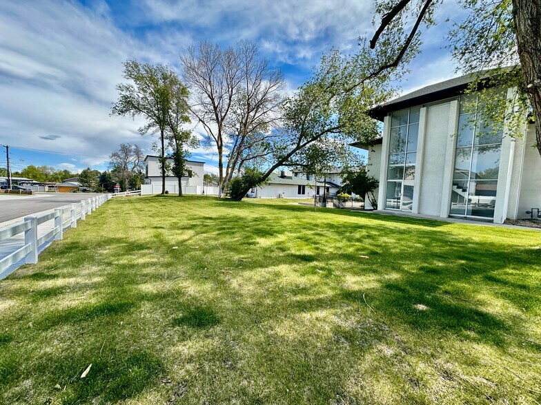 More Photos Of 404 E 5600 S, Salt Lake City Apartments For Sale