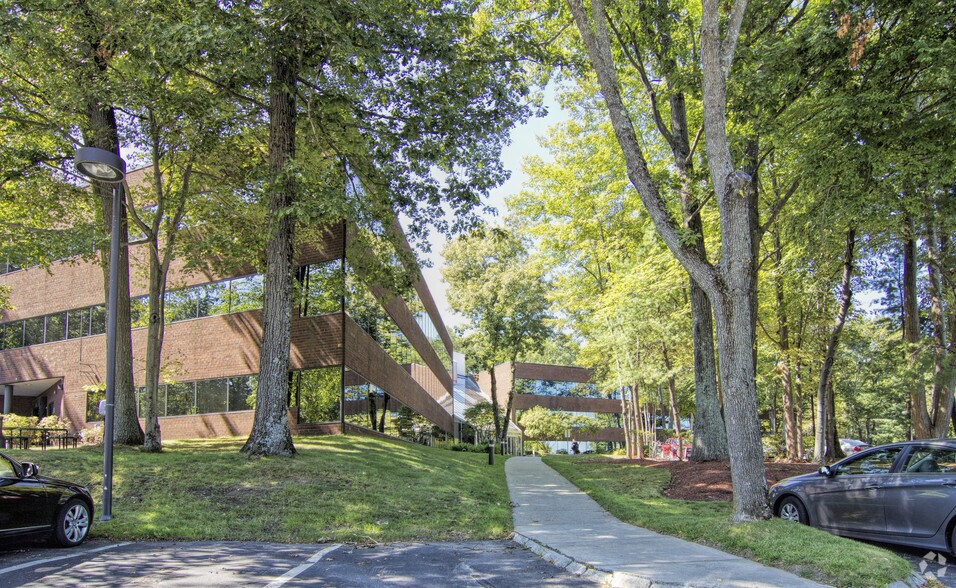 More Photos Of 1 Tech Dr, Andover Office For Lease