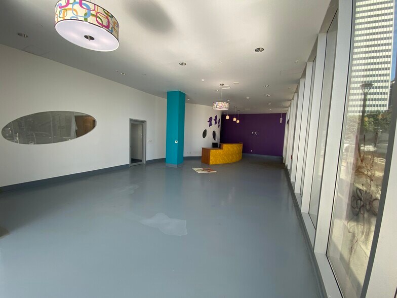 More Photos Of 1243 S Olive St, Los Angeles Apartments For Lease