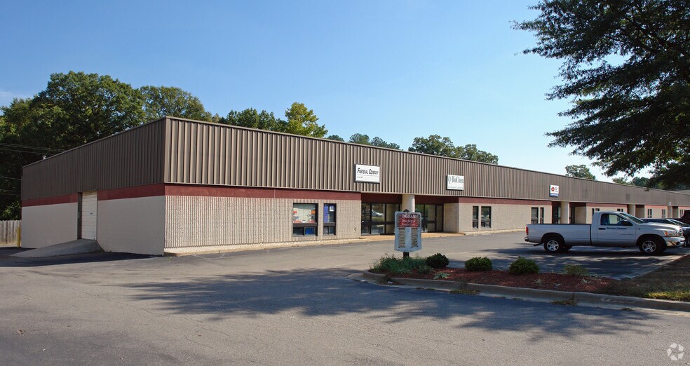 Primary Photo Of 9403-9417 Burge Ave, Richmond Light Distribution For Lease