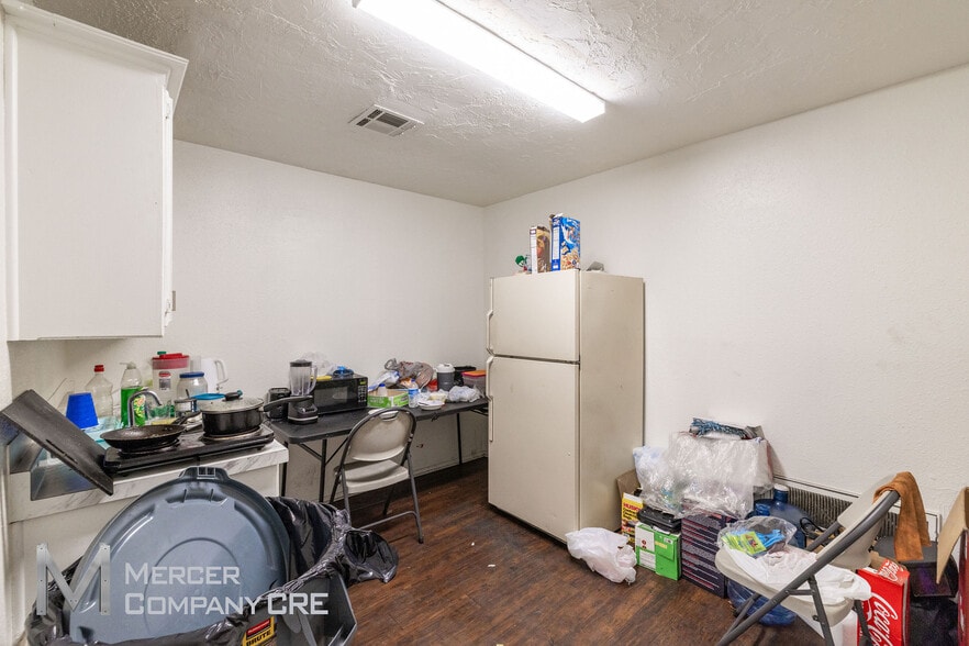 More Photos Of 2100 S I 35 Service Rd, Oklahoma City Warehouse For Lease