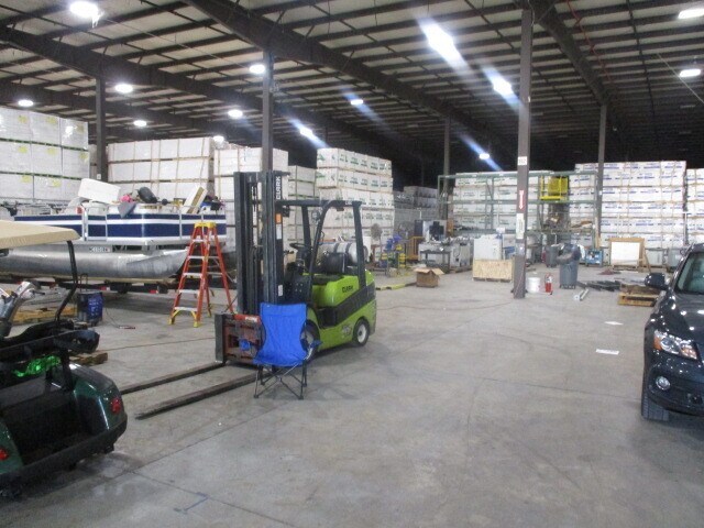 More Photos Of 8191 Logistic Dr, Zeeland Distribution For Lease