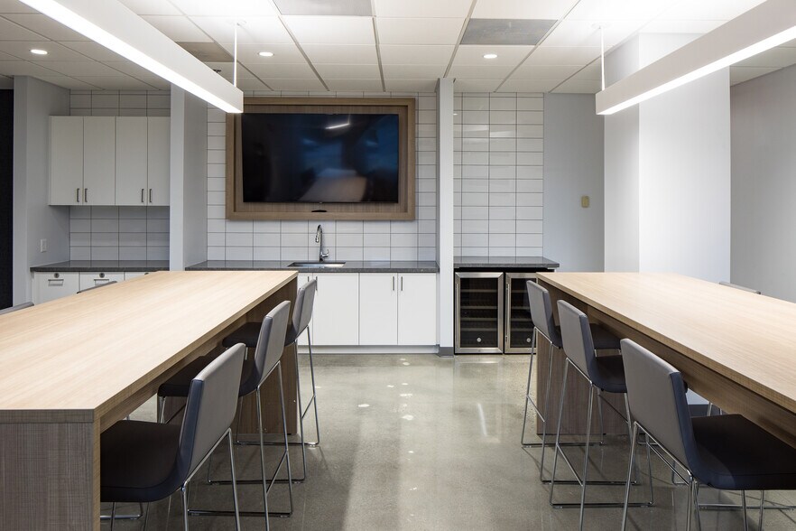 More Photos Of 3655 North Point Pky, Alpharetta Office For Lease