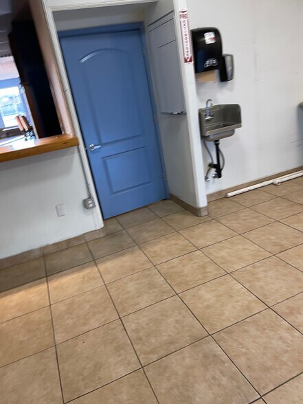 More Photos Of 16842 E Parkview Ave, Fountain Hills Restaurant For Lease