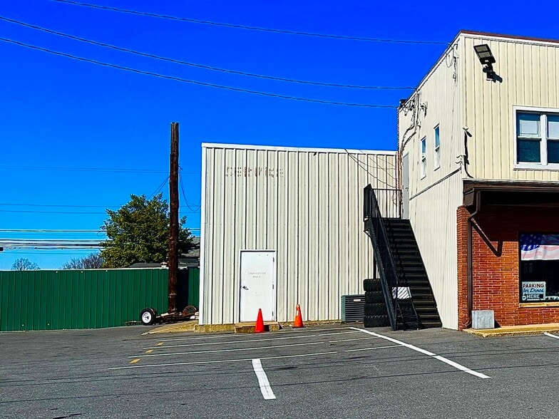 More Photos Of 7216 Ritchie Hwy, Glen Burnie Freestanding For Sale