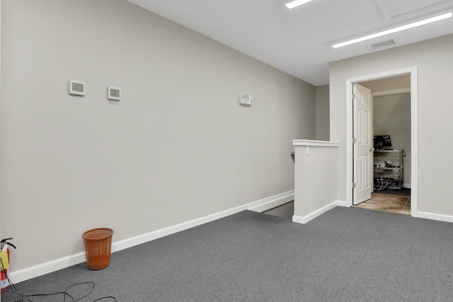 More Photos Of 62 Main St, Pine Bush Loft Creative Space For Sale