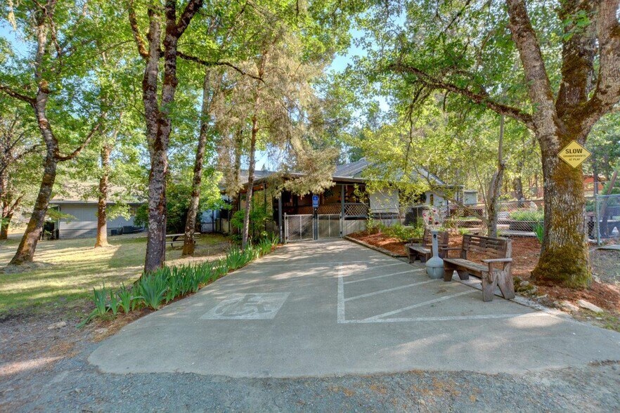 More Photos Of 625 Barbara Drive, Grants Pass Assisted Living For Sale