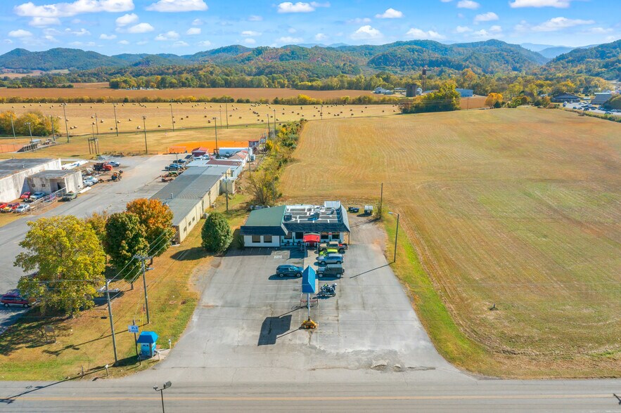 More Photos Of 128 Bank St, Tellico Plains Restaurant For Sale