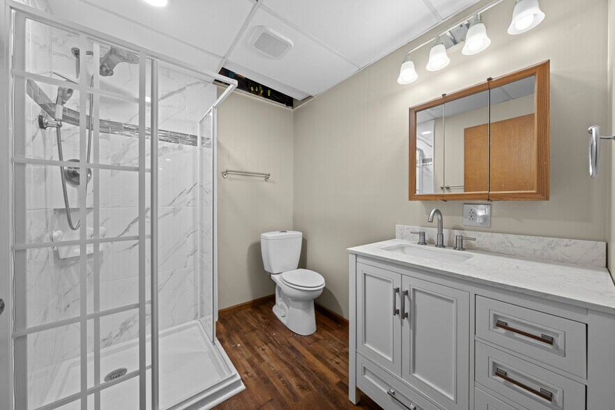 More Photos Of 832 S Main St, Canton Specialty For Sale