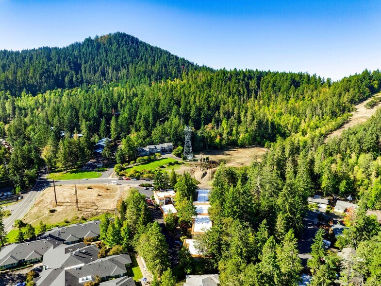 More Photos Of 5477 Donald St, Eugene Apartments For Sale