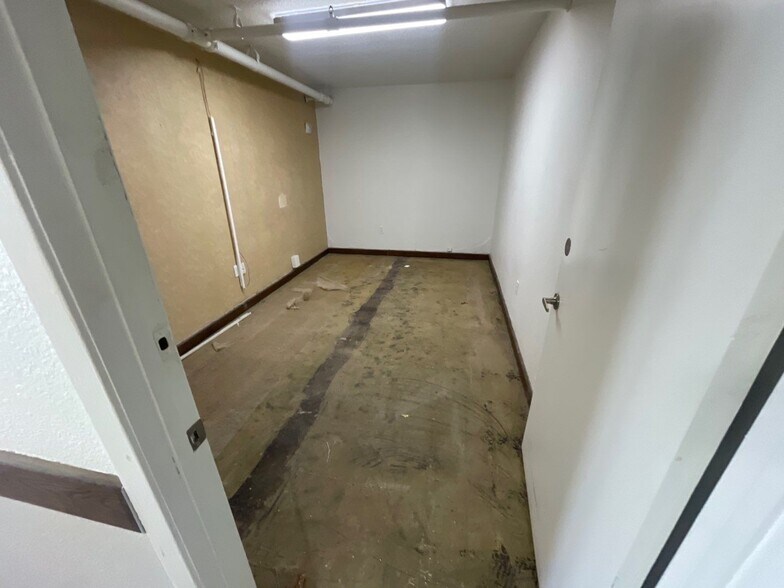 More Photos Of 125 Avenue J, Anson Skilled Nursing Facility For Sale