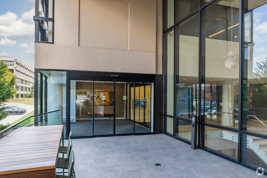 More Photos Of 100 Matsonford Rd, Radnor Office For Lease