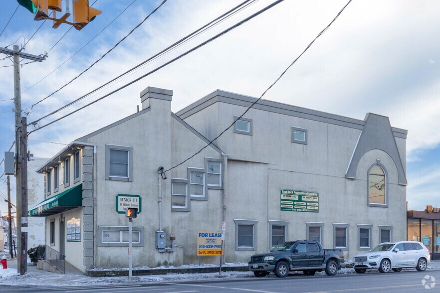 More Photos Of 559 Atlantic Ave, East Rockaway Medical For Lease