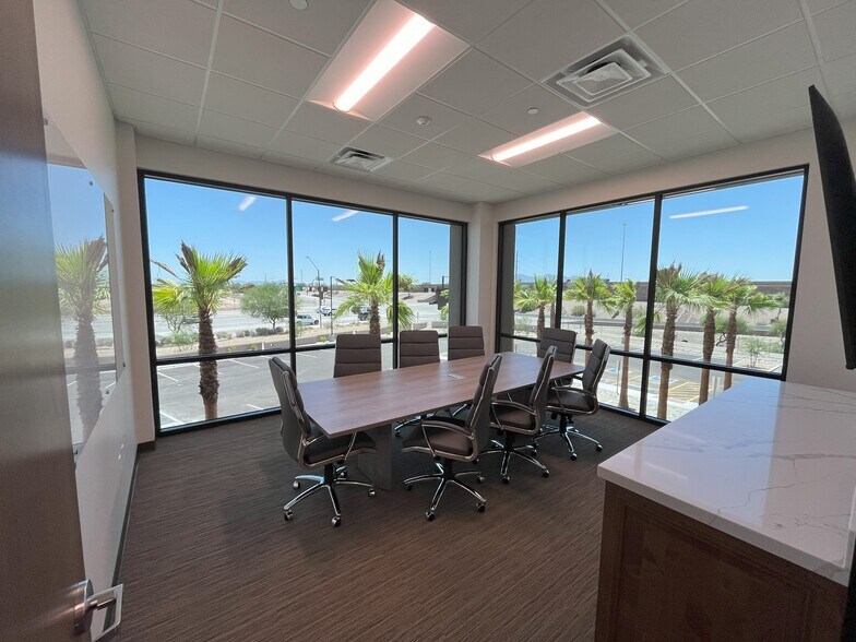 More Photos Of 1360 N Bullard Ave, Goodyear Office For Lease