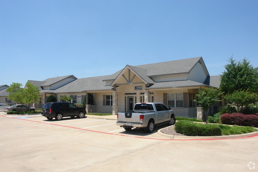 More Photos Of 2613 Sagebrush Dr, Flower Mound Medical For Lease