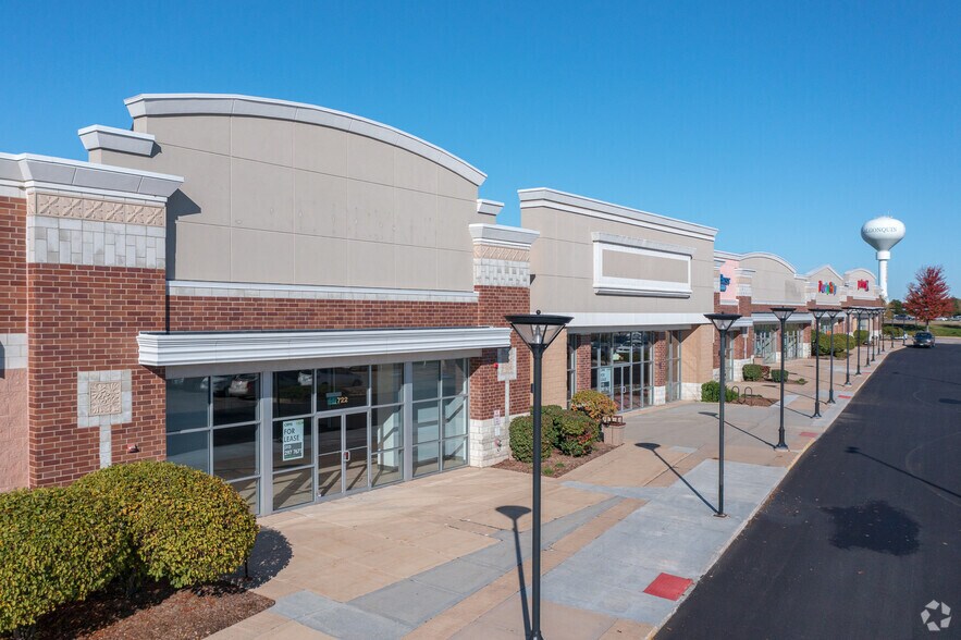 More Photos Of 702-750 S Randall Rd, Algonquin Unknown For Lease