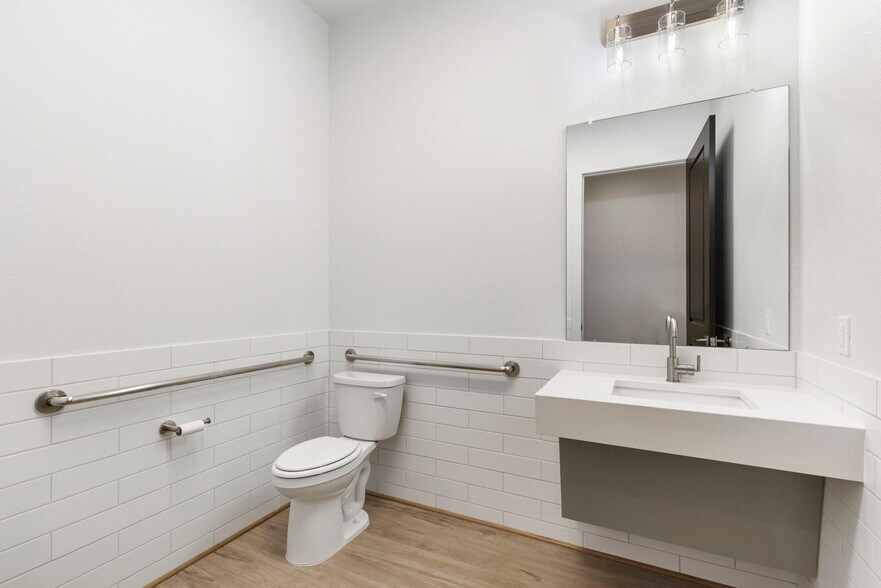 More Photos Of 15030 N. Eldridge Pky, Cypress Office For Lease